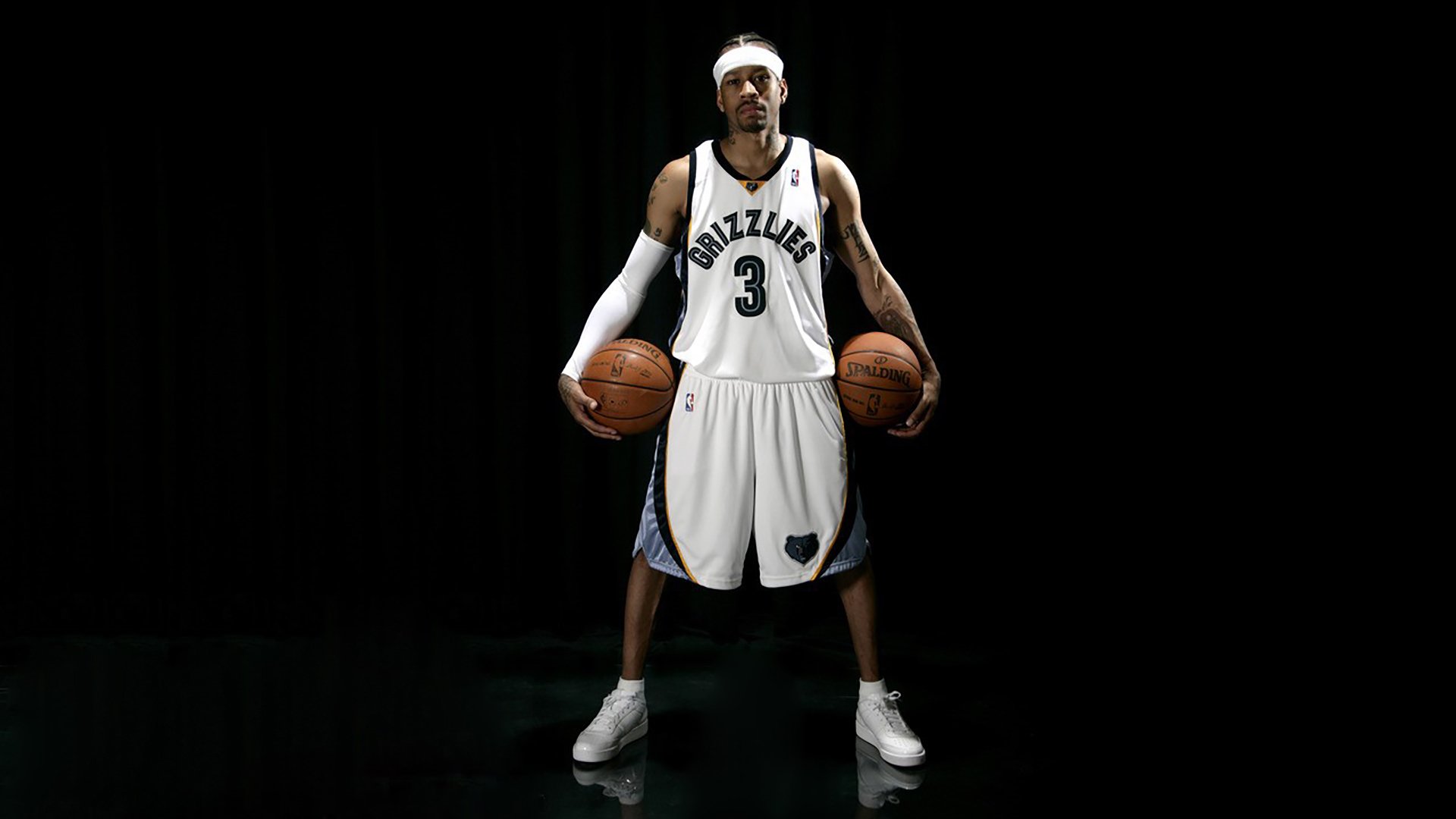 九游电竞-_魔术队球员配合默契，战胜强敌_，魔术队队史最佳阵容